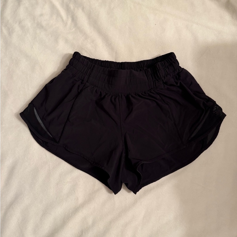 Lululemon Hotty Hot High-Rise Lined Short 2.5 in